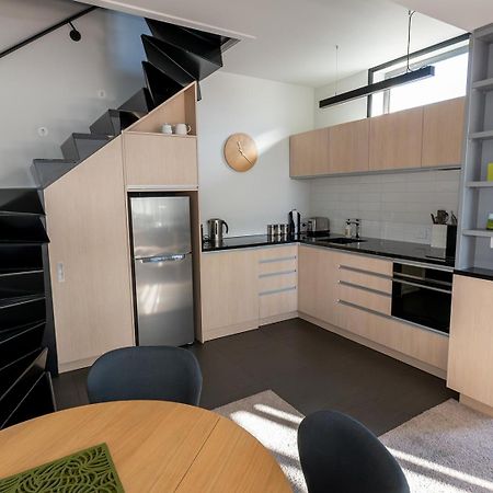 Deluxe Inner-City Apartment On Moray Dunedin Ngoại thất bức ảnh