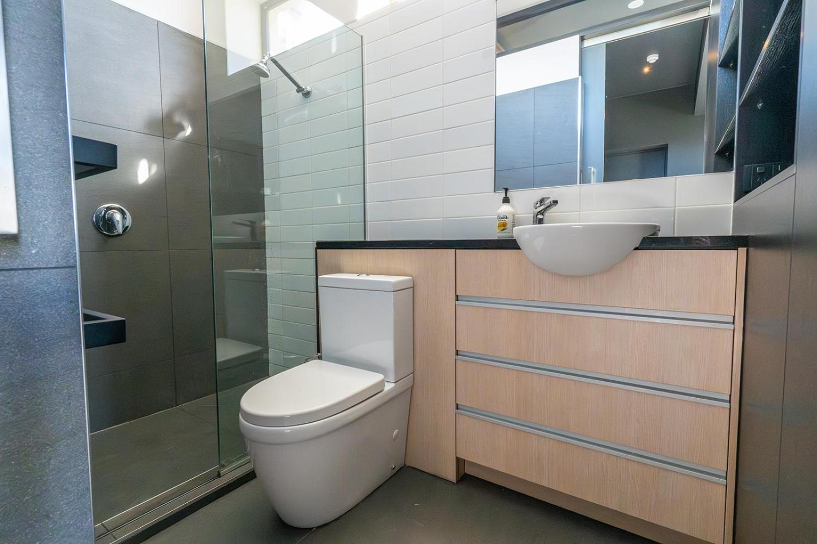 Deluxe Inner-City Apartment On Moray Dunedin Ngoại thất bức ảnh